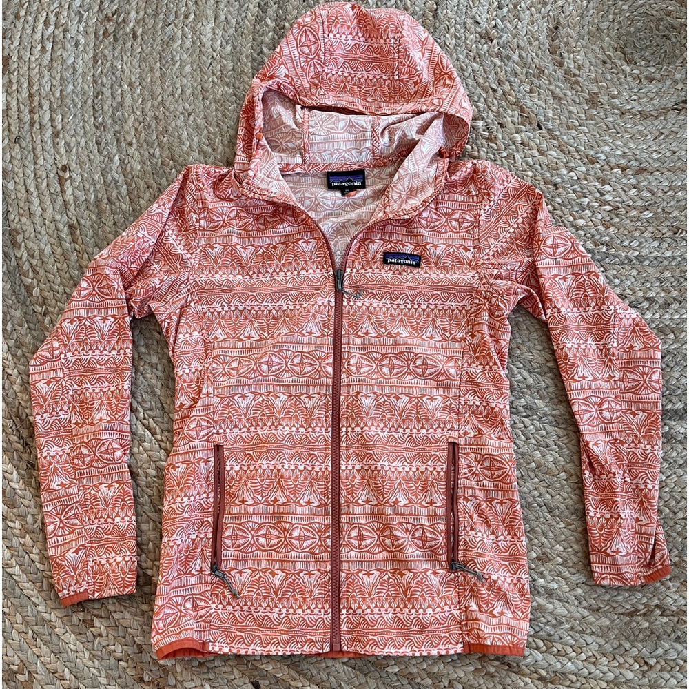 Patagonia womens Bajadas wind breaker hoodie